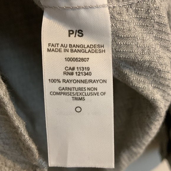 DYNAMITE - airy blouse - Picture 3 of 4